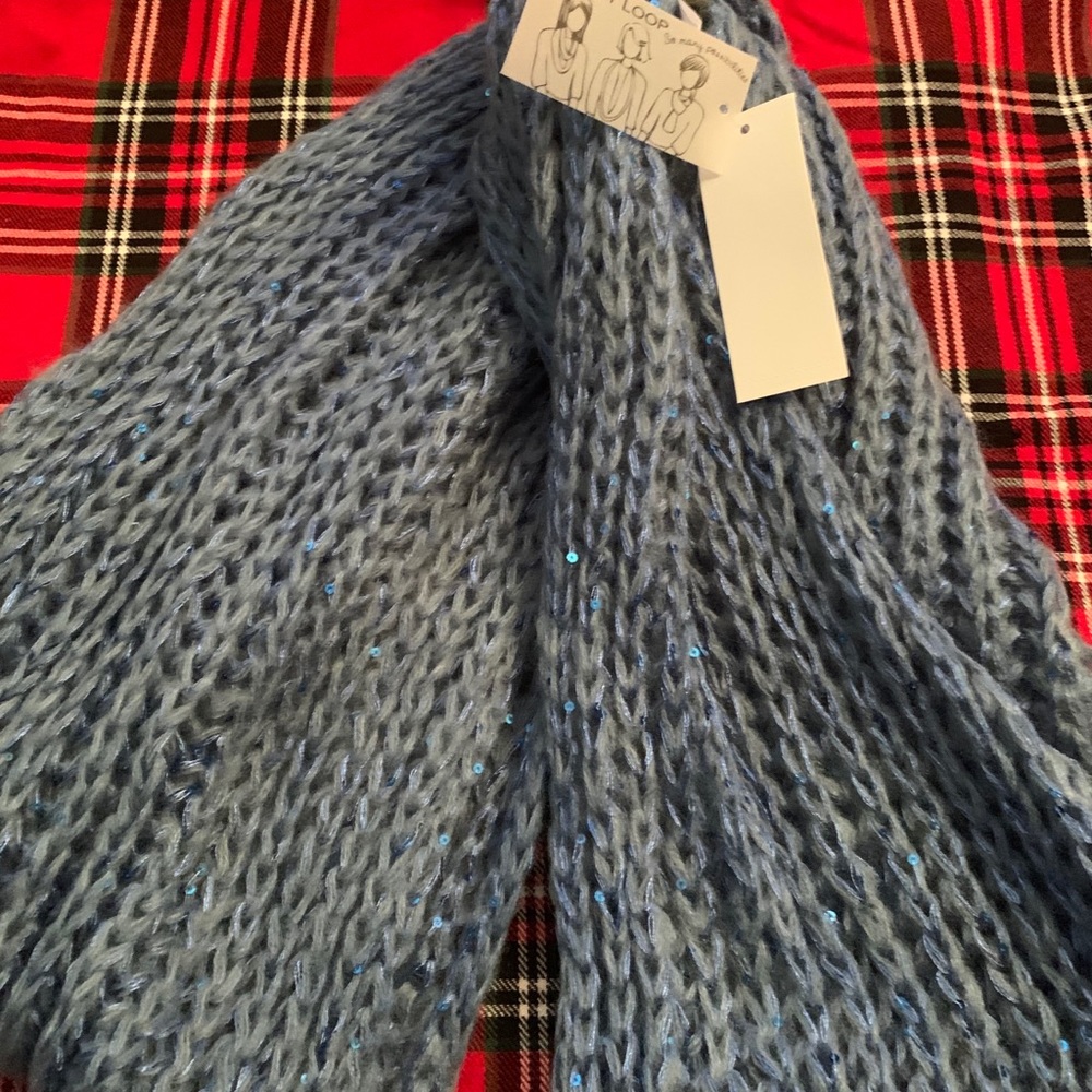 Scarf - Picture 2 of 4